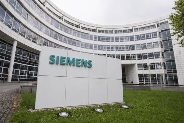 hcm city augments cooperation with siemens picture 1