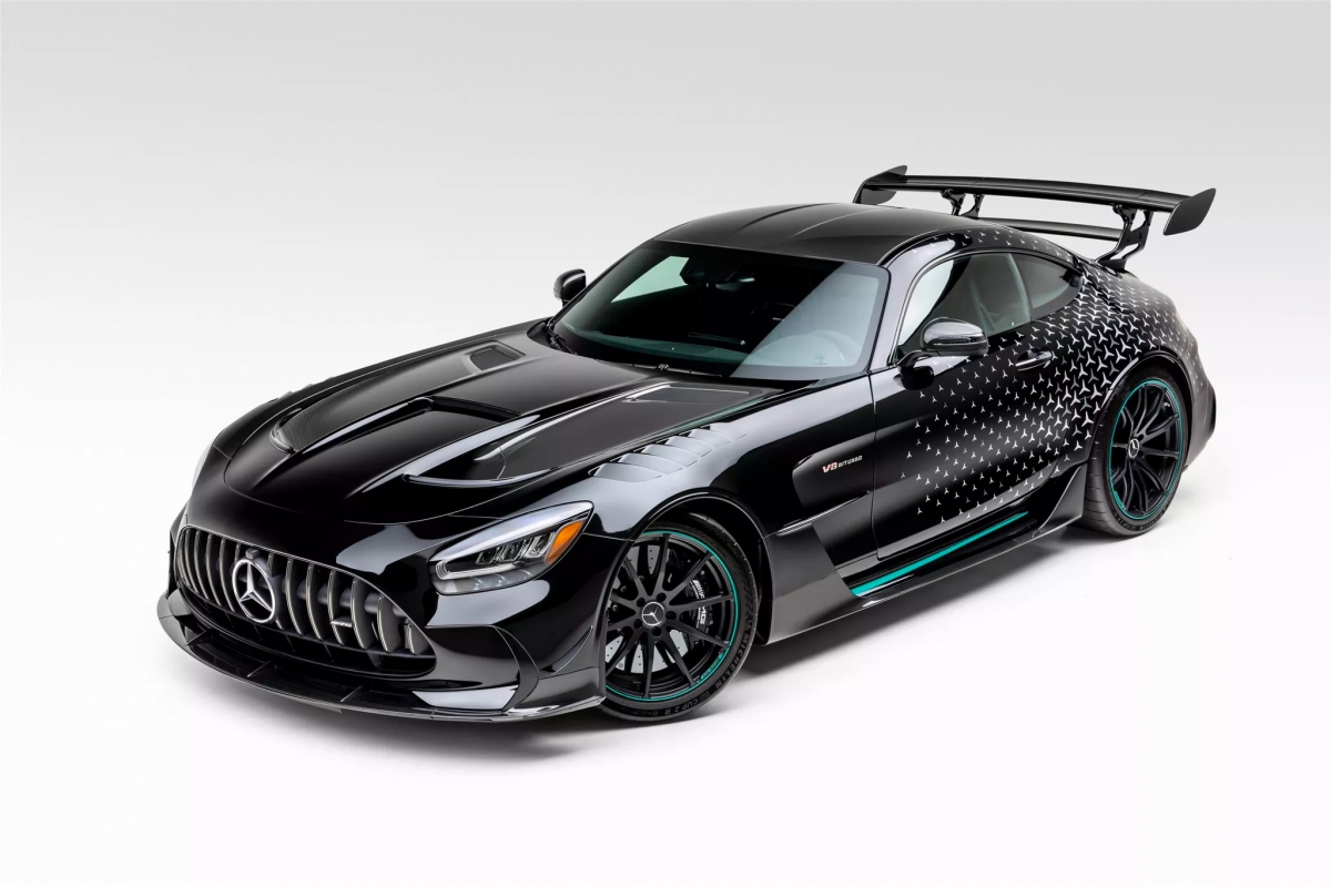 Siêu xe Mercedes-AMG GT Black Series P One Edition được bán đấu giá - sự lựa chọn hoàn hảo cho người đam mê tốc độ.