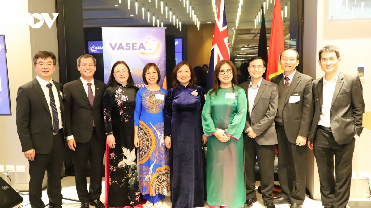 vietnamese australian scholars experts association debuts picture 1