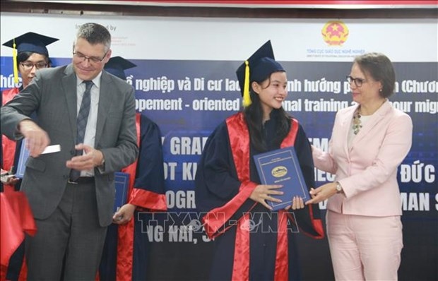vocational training programme supports vietnamese students in germany picture 1 vocational training programme supports vietnamese students in germany picture 1