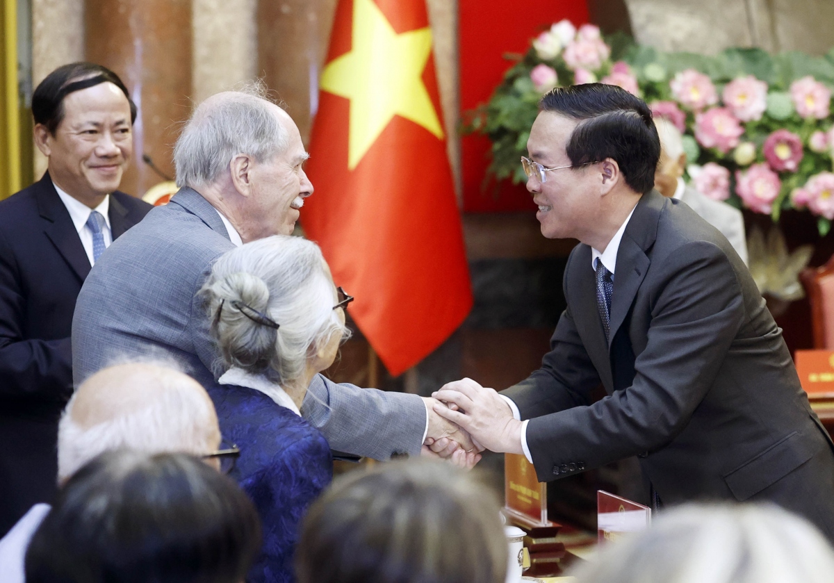 Chủ tịch nước gặp các nhà khoa học dự Hội nghị khoa học quốc tế