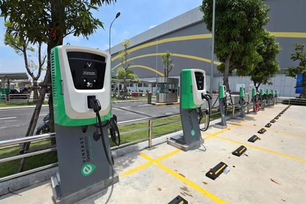 vietnam to take bold move to promote ev industry, green transition picture 1