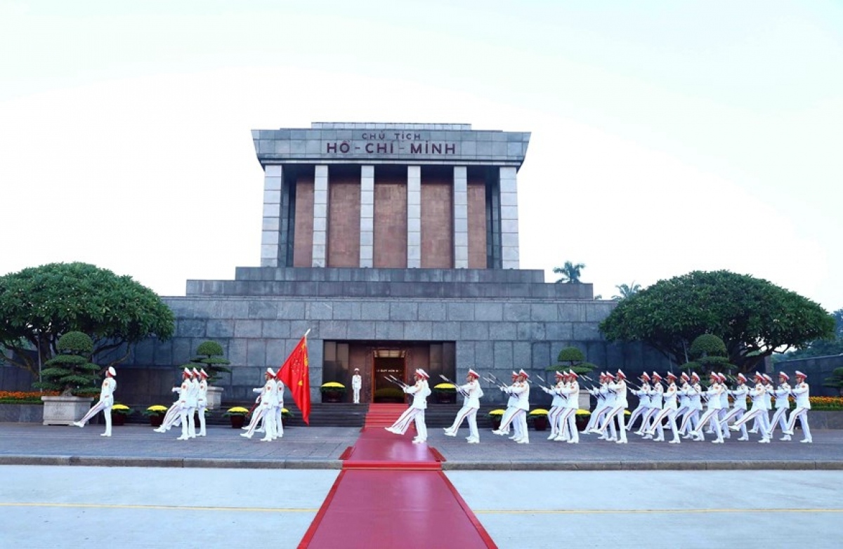 flag-hoisting ceremony in celebration of 78th national day of vietnam picture 1