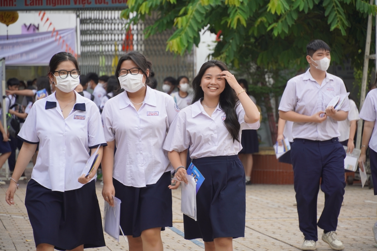 Chỉ có hơn 1.000 hồ sơ đăng ký xét tuyển bổ sung vào lớp 10 công lập tại TP.HCM
