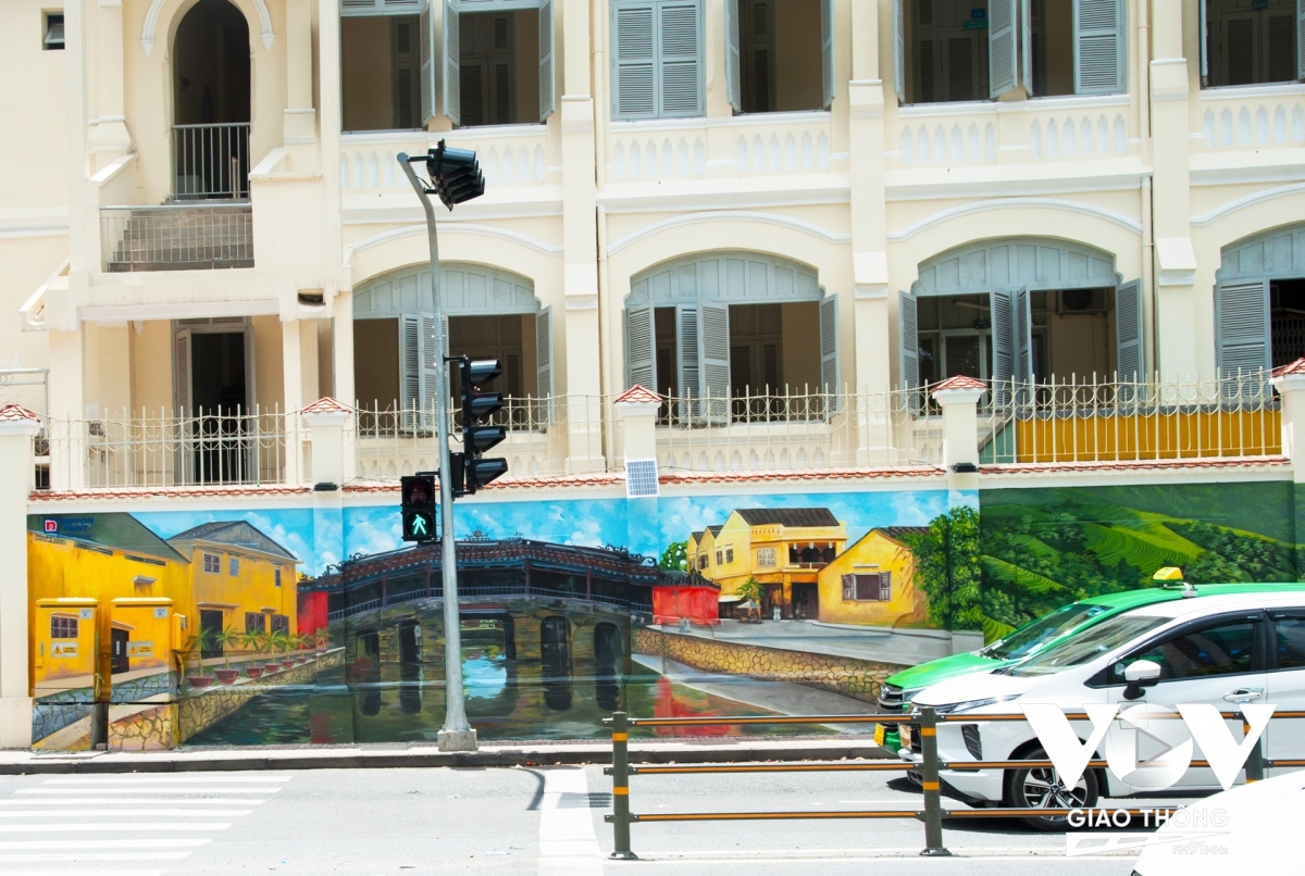 murals give new look to ho chi minh city streets picture 10