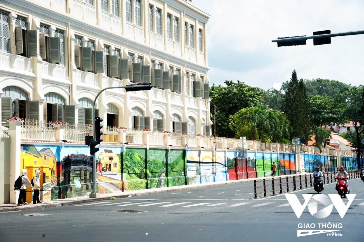 murals give new look to ho chi minh city streets picture 15