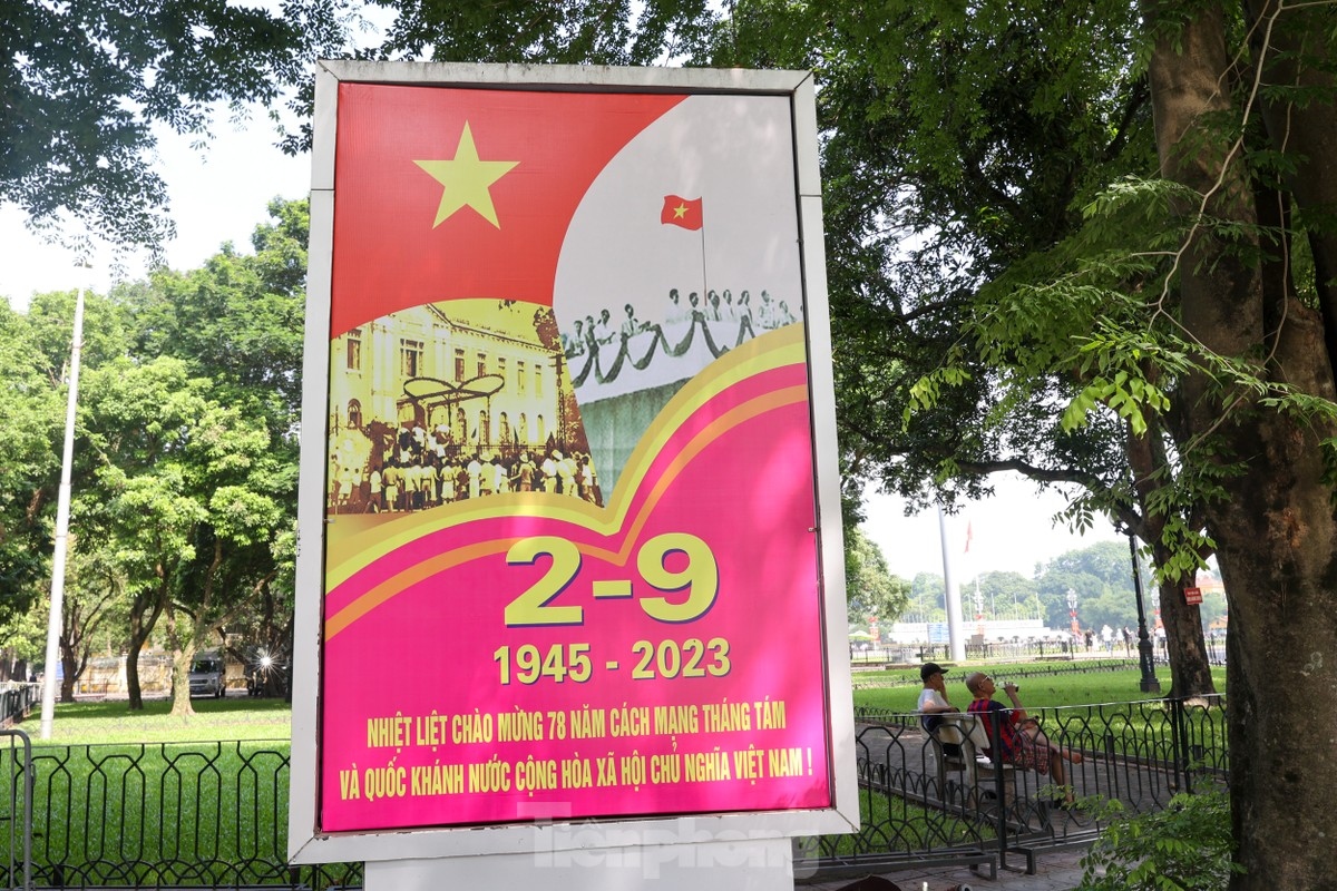 hanoi streets colourful ahead of celebrations for national day picture 1