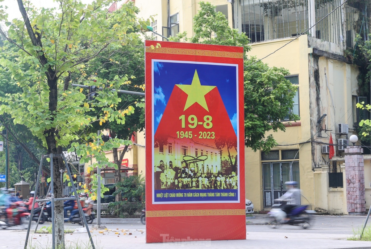 hanoi streets colourful ahead of celebrations for national day picture 10