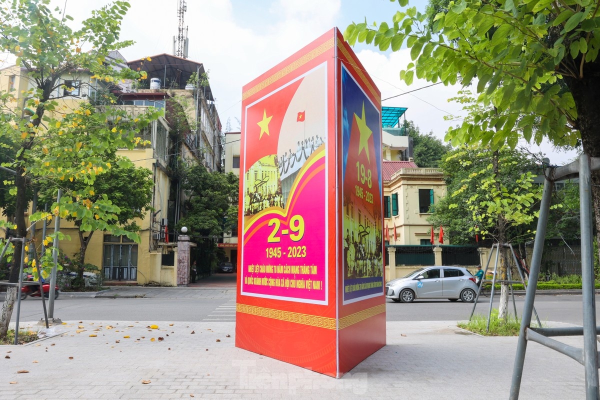 A large poster can be seen on Dien Bien Phu street.