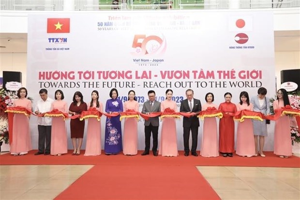 photo exhibition on vietnam-japan ties opens picture 1