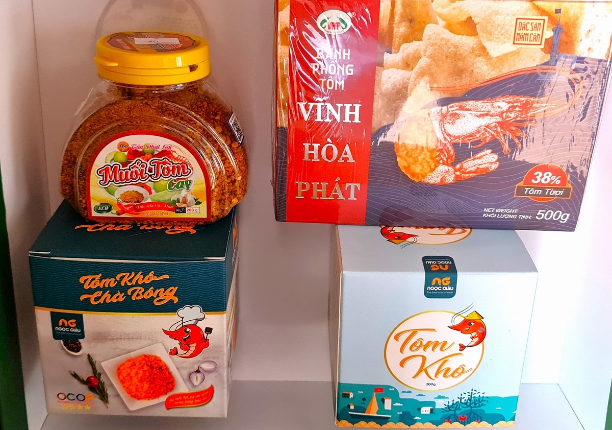 Tôm, ba khía Cà Mau chiếm đa số sản phẩm công nghiệp nông thôn tiêu biểu