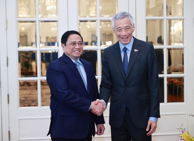 pm lee s visit significant to vietnam-singapore ties in both present, future picture 1