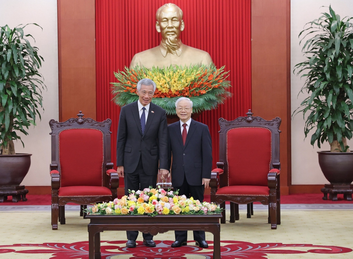 singaporean pm posts images of vietnam trip on facebook picture 4 singaporean pm posts images of vietnam trip on facebook picture 4
