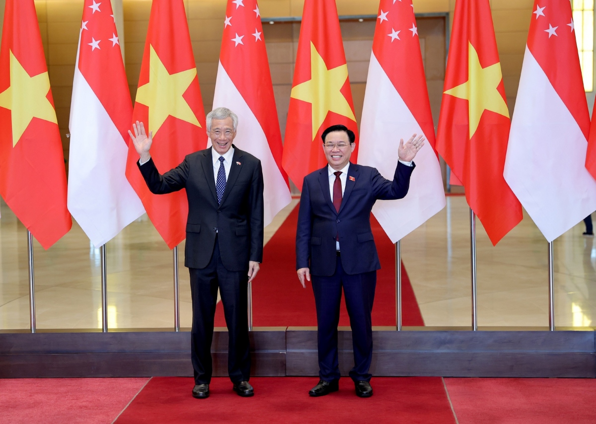 singaporean pm posts images of vietnam trip on facebook picture 6 singaporean pm posts images of vietnam trip on facebook picture 6
