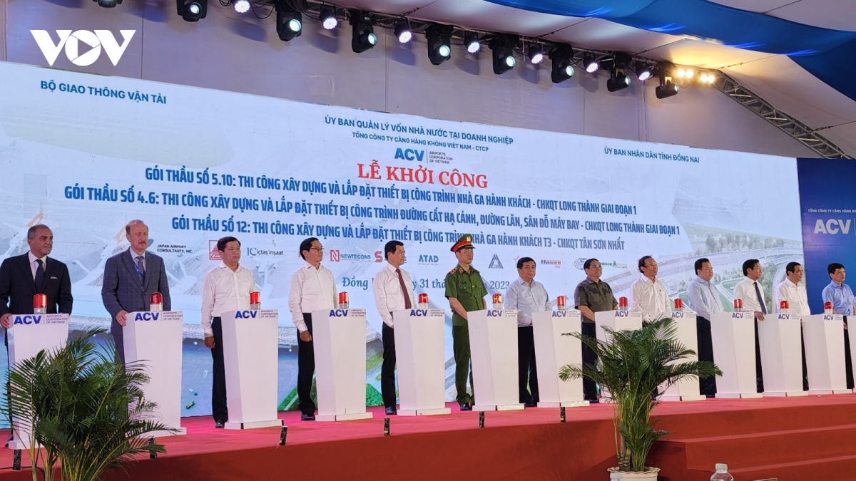 pm kicks off construction of long thanh and tan son nhat airport terminals picture 1