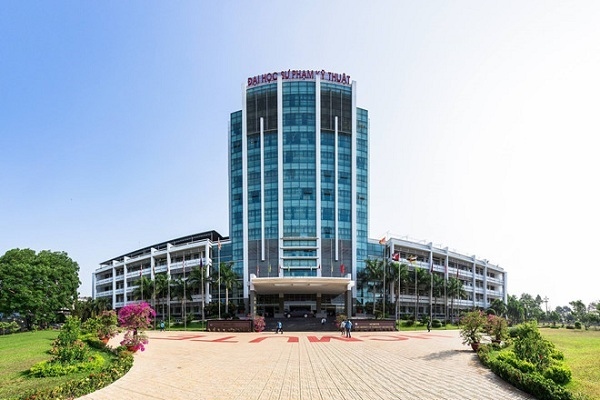 Công bố điểm chuẩn Đại học Sư phạm Kỹ thuật TP.HCM năm 2023, cao nhất là 27,25