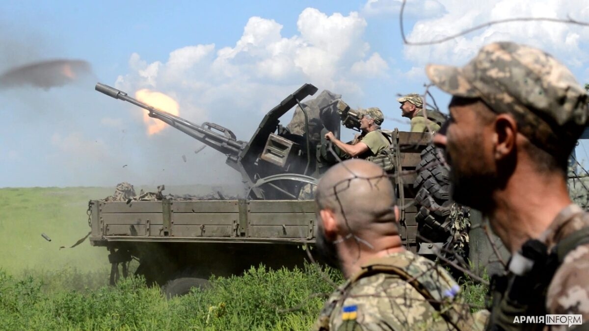 ukraine su dung vu khi 60 nam tuoi doi pho uav lancet cua nga hinh anh 1