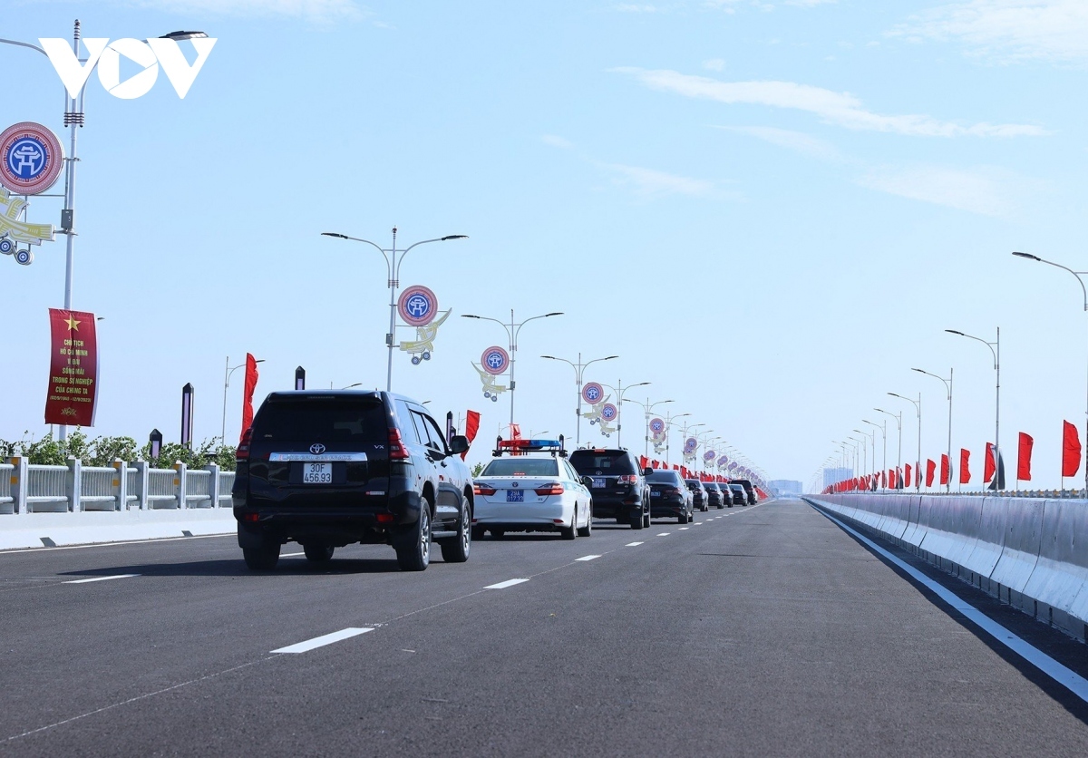 pm inaugurates vinh tuy 2 bridge in hanoi capital picture 2