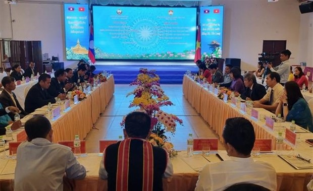 vietnam, laos boost front work cooperation among localities picture 1