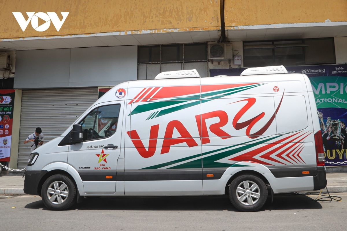 fifa provides two var vans for use in vietnam picture 2