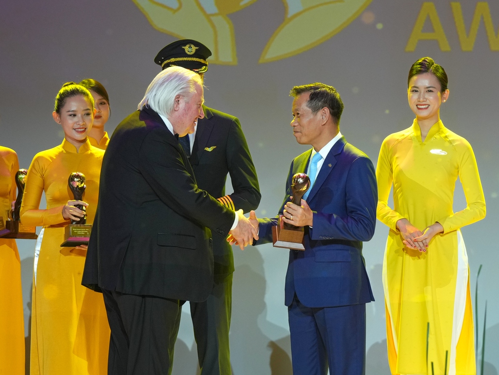 vietnam airlines nhan 4 giai thuong tai world travel awards khu vuc chau A hinh anh 1