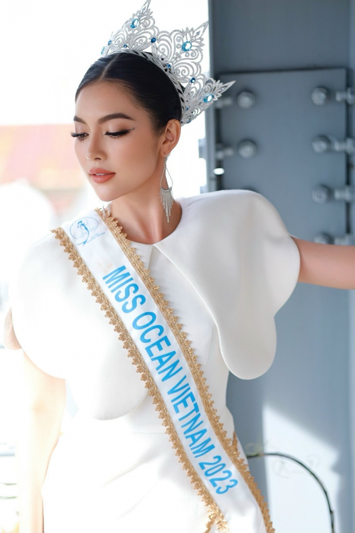 chuyen showbiz hoa hau hoan vu doi luat, khong gioi han tuoi du thi hinh anh 4