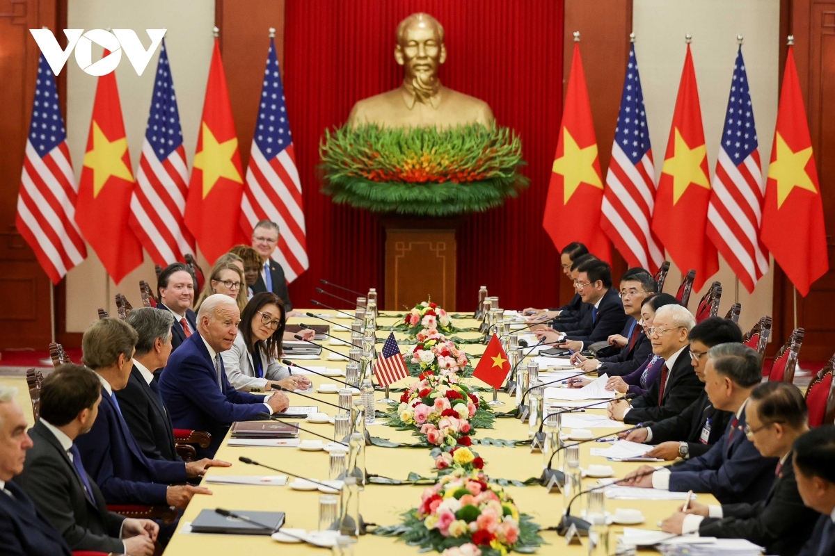 vietnamese party leader and us president hold high-level talks in hanoi picture 6