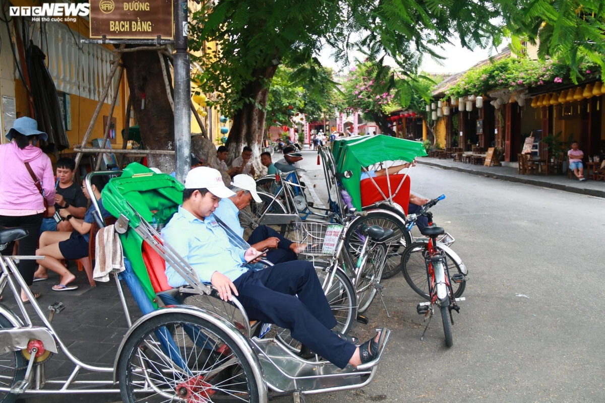 pho co hoi an lua thua du khach trong ngay dau nghi le quoc khanh hinh anh 9