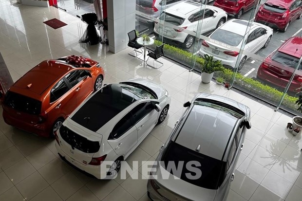 automobile imports down nearly 10 in eight months picture 1