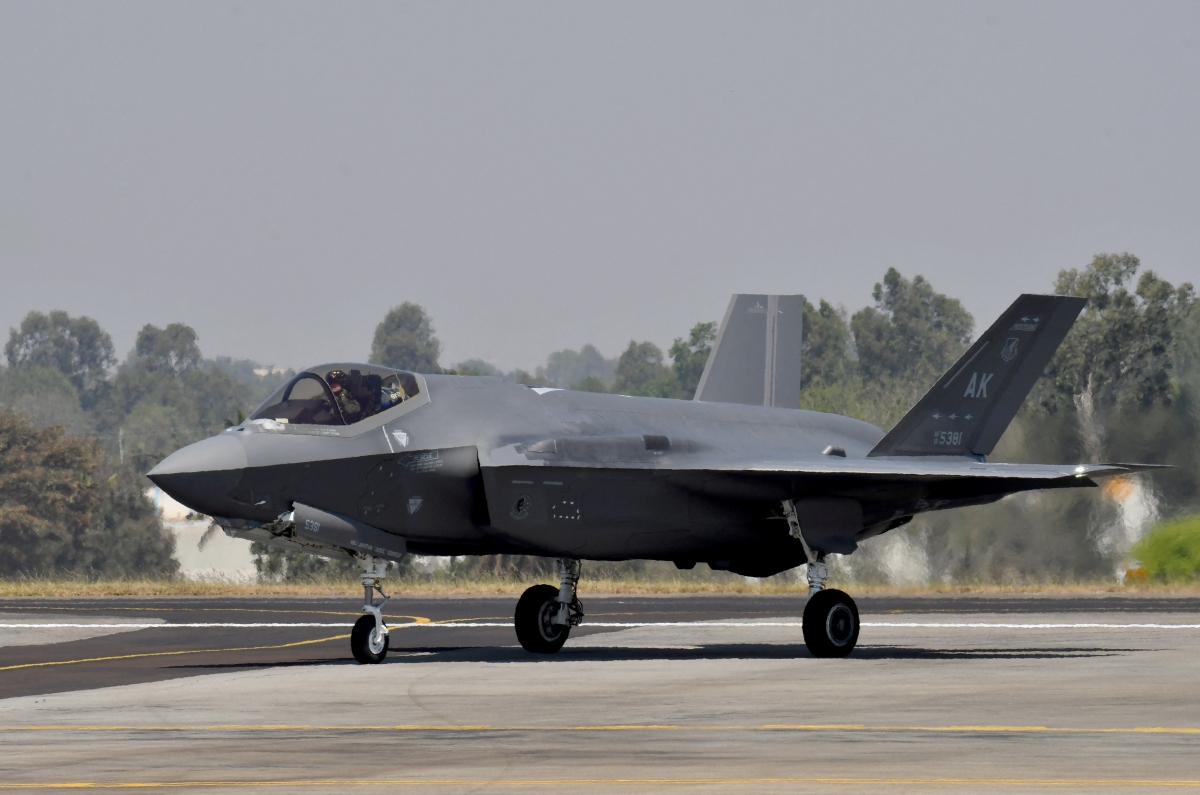 romania co ke hoach mua 32 may bay f-35 tri gia 6,5 ty usd hinh anh 1