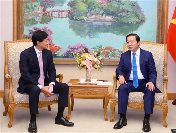 deputy pm receives leader of japan s moeco company picture 1