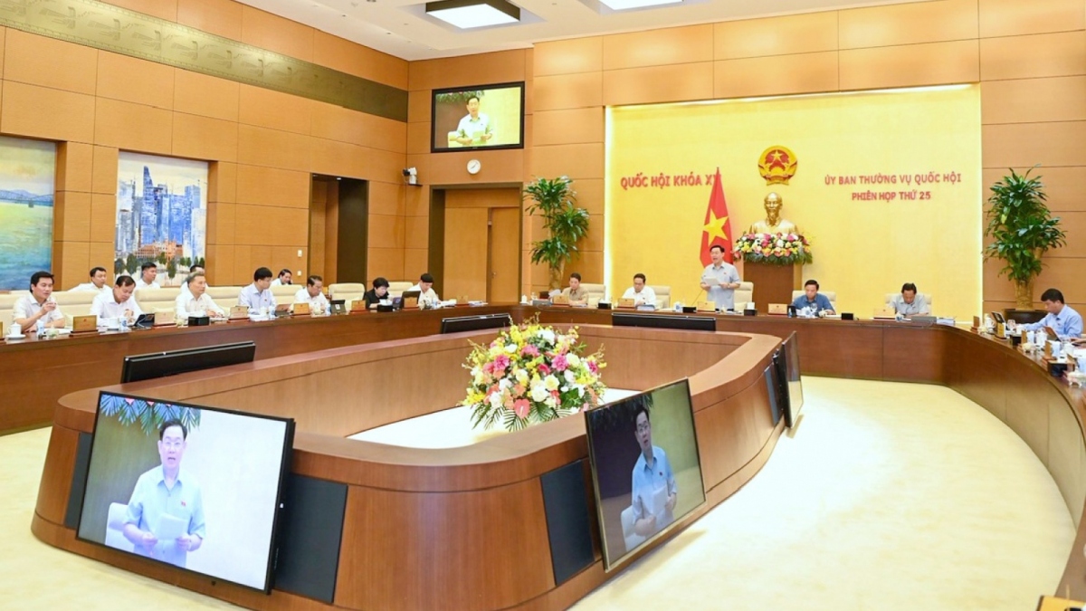 key lawmakers debate revised land law again in hanoi picture 1