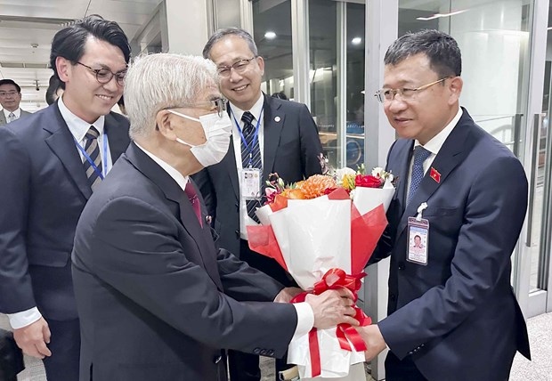 president of japanese house of councillors begins official visit to vietnam picture 1
