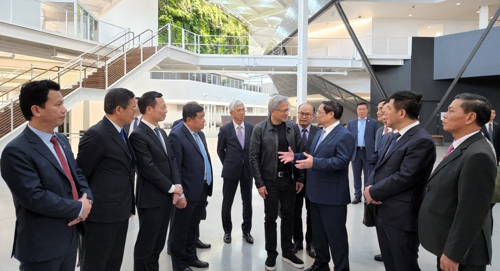 pm chinh calls for us firms greater investment in vietnam s priotized fields picture 1