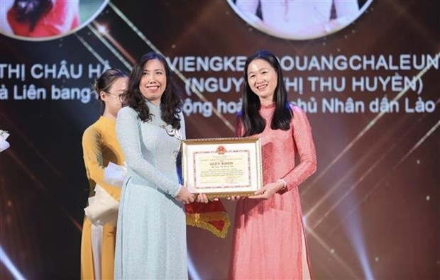 vietnamese language national pride of overseas vietnamese minister picture 1