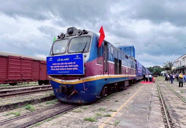train carrying exports to china from southern binh duong province debuts picture 1