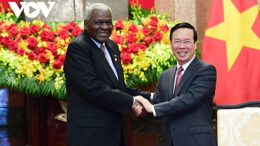 President Vo Van Thuong holds talks with top Cuban legislator