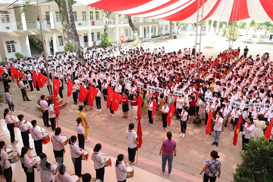 Hãy để học sinh tự gióng lên tiếng trống ngày khai trường!