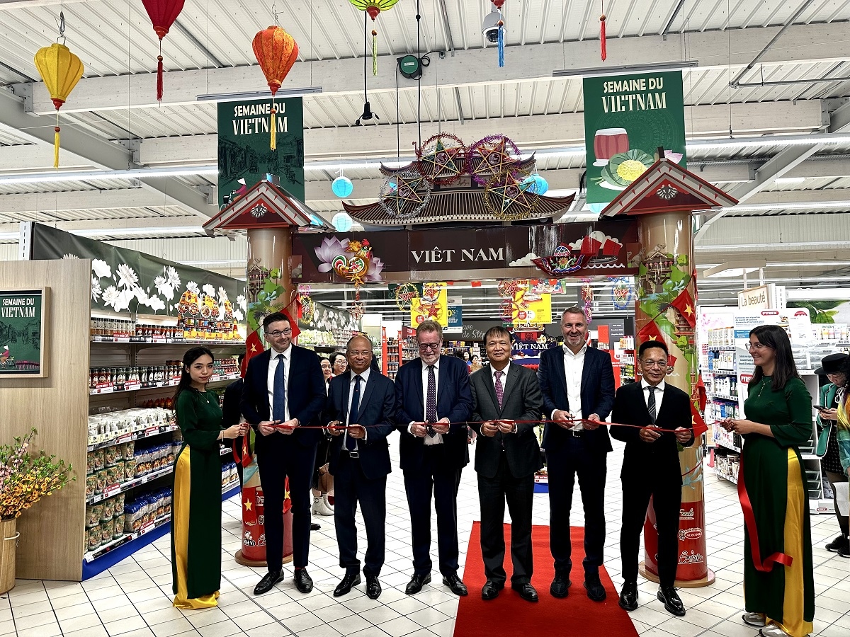 Khai trương tuần lễ hàng Việt Nam tại hệ thống siêu thị Pháp