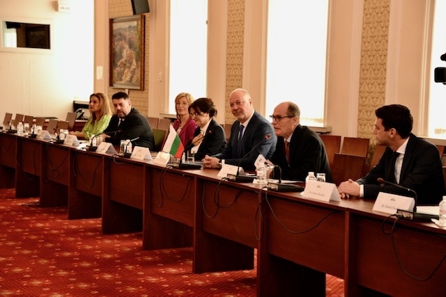 na chairman hue hails bulgaria s evipa ratification picture 3