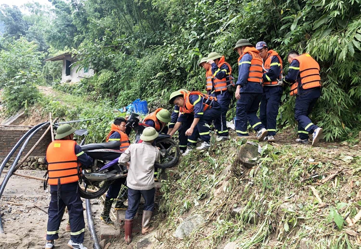 Chung tay hướng về vùng lũ Sa Pa