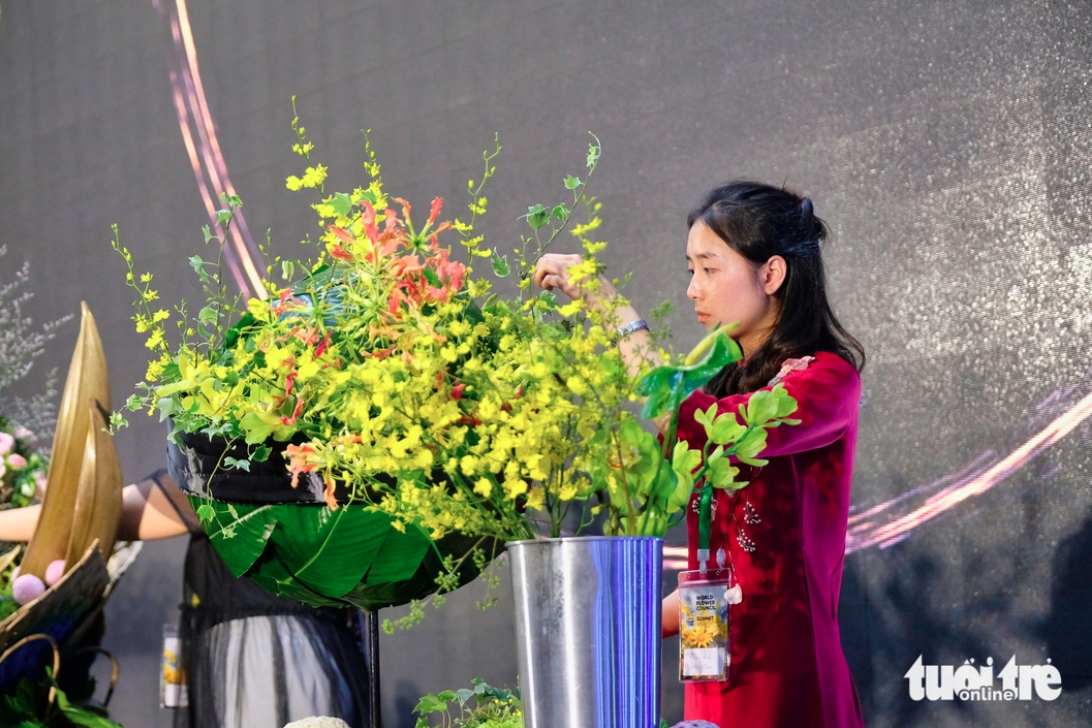 200 floral designers attend international flower arrangement contest in Da Lat