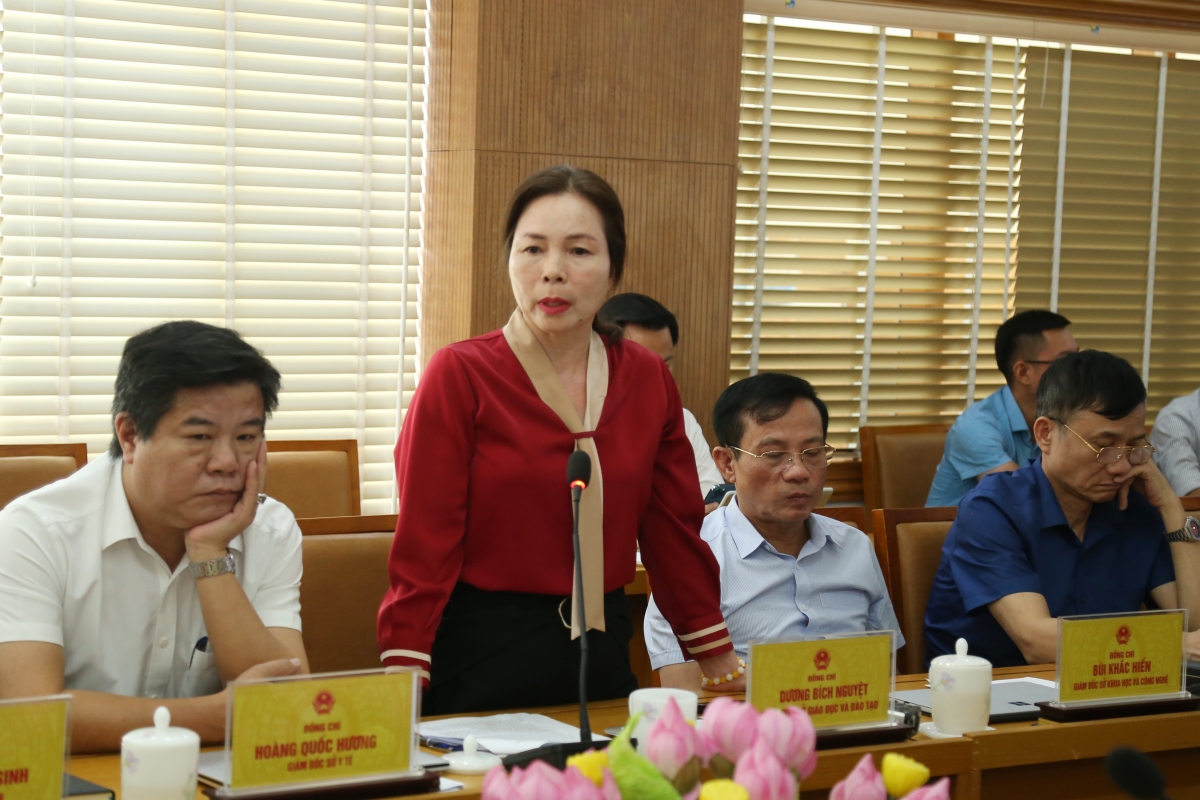 Thiếu trầm trọng giáo viên, Lào Cai phải nhờ tỉnh khác dạy trực tuyến