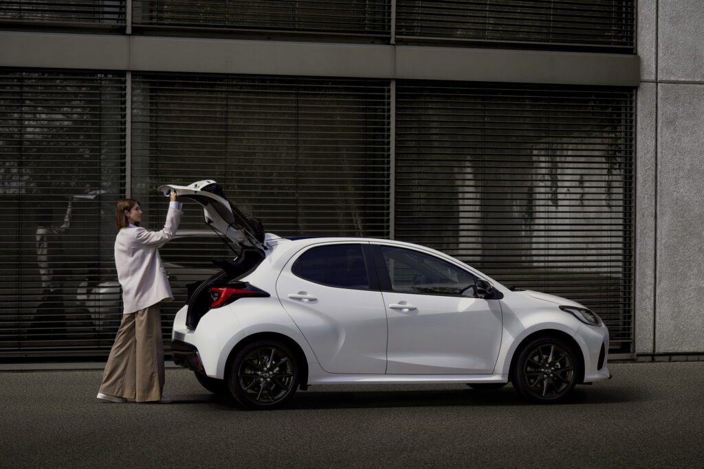 Chiêm ngưỡng mẫu Mazda2 Hybrid đời 2024 ra mắt tại thị trường châu Âu với thiết kế hoàn toàn mới