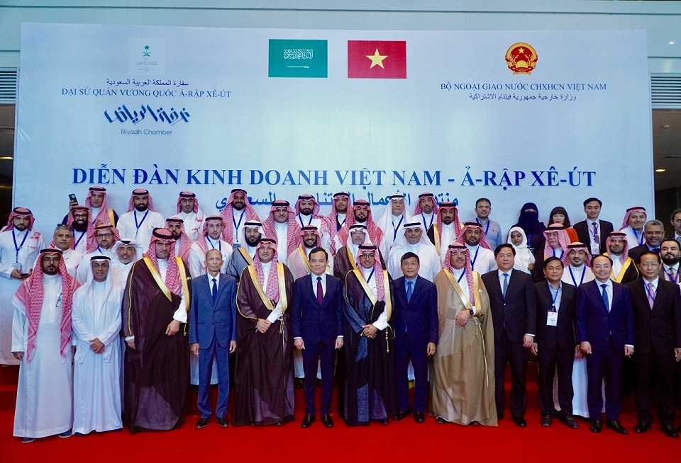 vietnam-saudi arabia business forum opens in hanoi picture 1