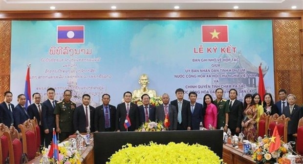vietnamese, lao provinces boost cooperation picture 1