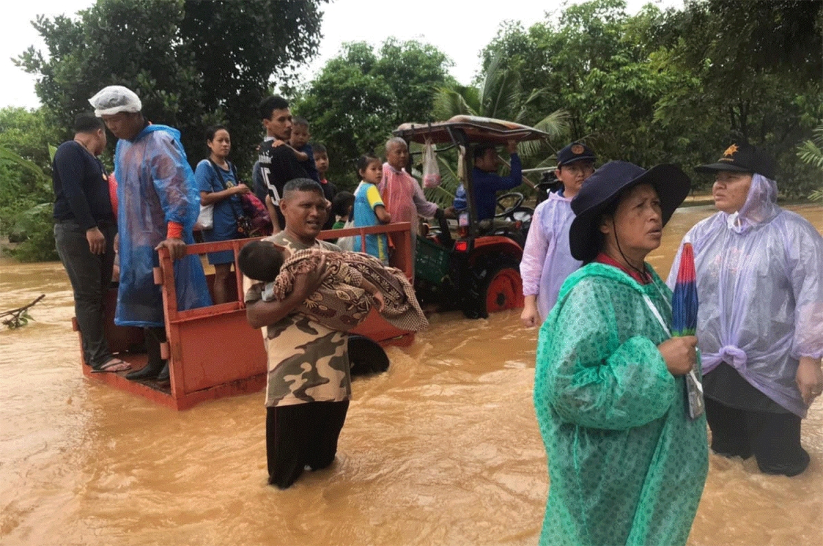 Nhiều khu vực ở Thái Lan phải sơ tán dân khẩn cấp do mưa lũ