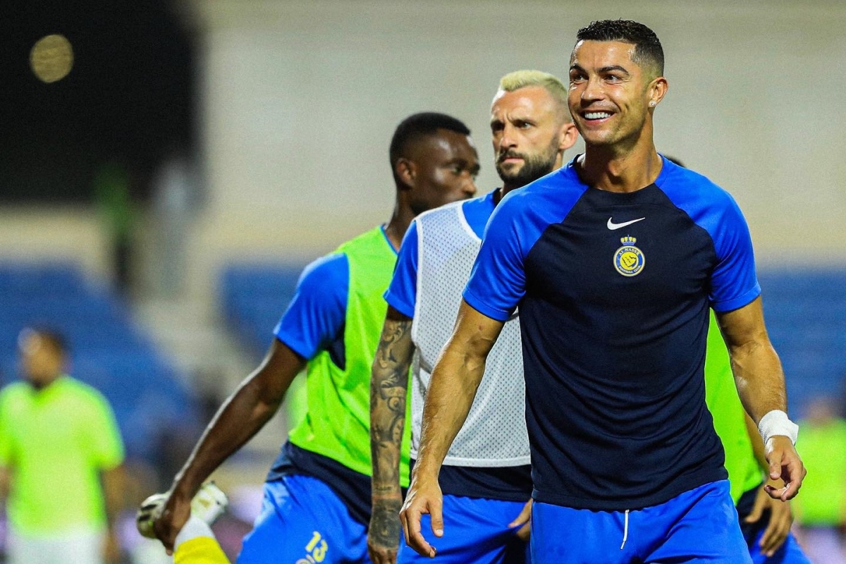 cristiano ronaldo is preparing for the match in afc champions league image 5
