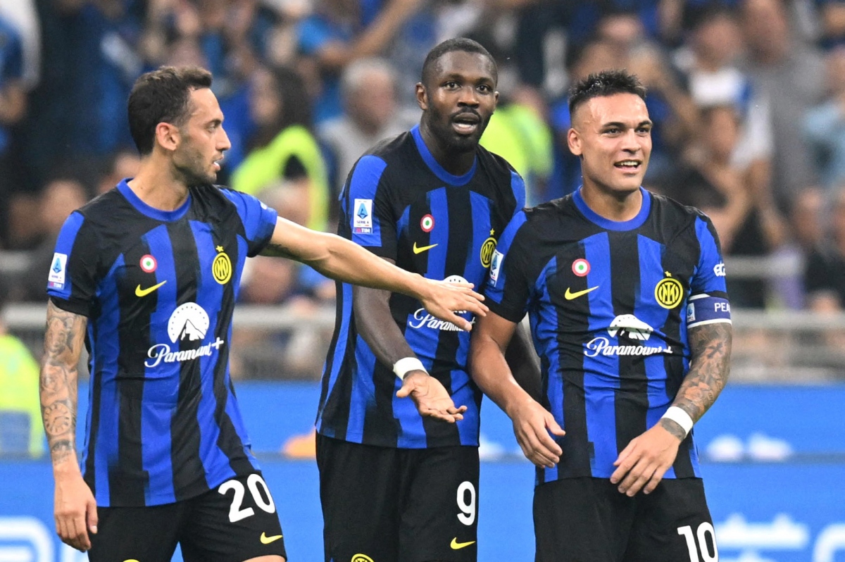 inter huy diet ac milan trong tran derby kinh dien, tam dan dau serie a hinh anh 2