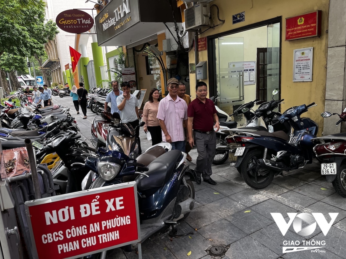 làn đường dành riêng cho người khiếm thị Đừng làm cho có hình ảnh 10 lan duong danh rieng cho nguoi khiem thi Dung lam cho co hinh anh 10